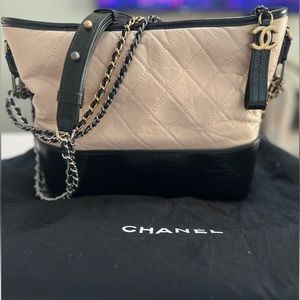 CHANEL 💯 Authentic medium two-toned Gabrielle Hobo